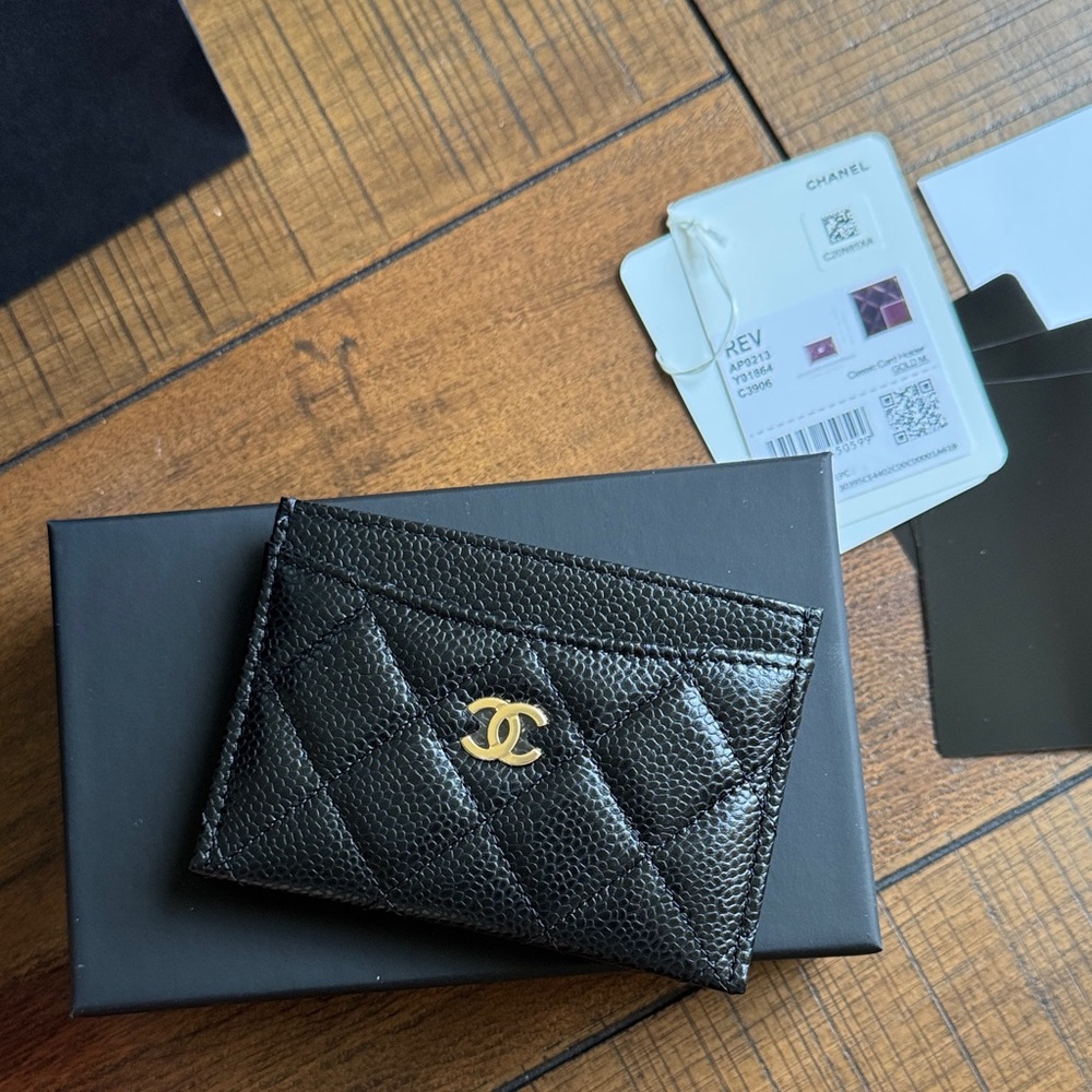 Chanel Card Holder - Picture 3 of 16
